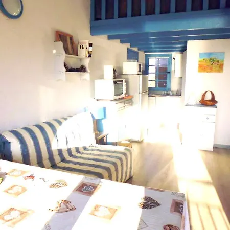 D'une A Calcatoggio Avec Magnifique Vue Sur La Mer Et Balcon Amenage A 300 M De La Plage